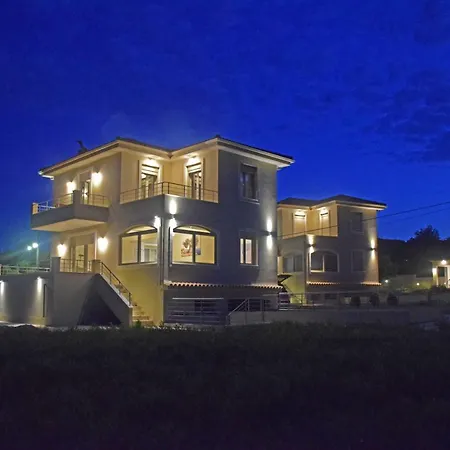 Magdalena Villa